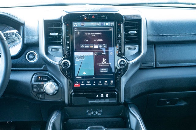 2025 RAM 1500 Laramie Crew Cab 4x4 5'7' Box