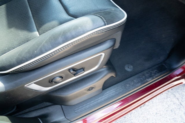 2025 RAM 1500 Laramie Crew Cab 4x4 5'7' Box