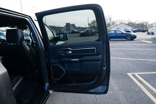 2024 RAM 1500 Laramie Crew Cab 4x4 5'7' Box