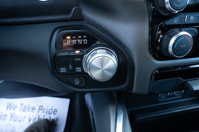 2024 RAM 1500 Laramie Crew Cab 4x4 5'7' Box