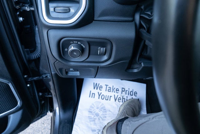 2024 RAM 1500 Laramie Crew Cab 4x4 5'7' Box