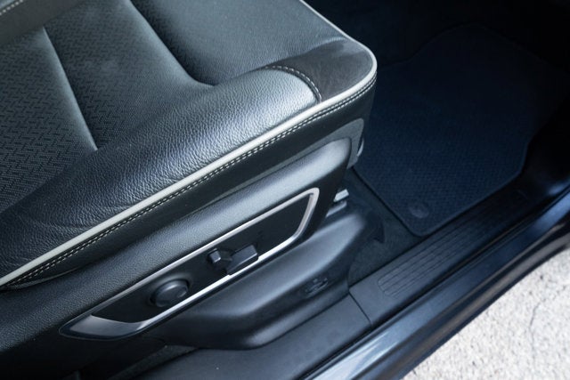 2024 RAM 1500 Laramie Crew Cab 4x4 5'7' Box