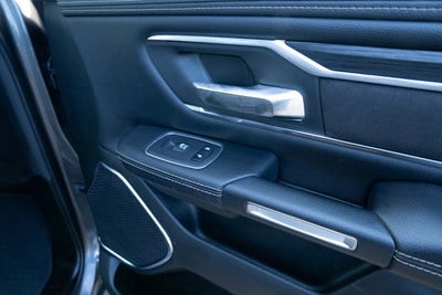 2024 RAM 1500 Laramie Crew Cab 4x4 5'7' Box