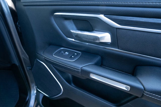 2024 RAM 1500 Laramie Crew Cab 4x4 5'7' Box