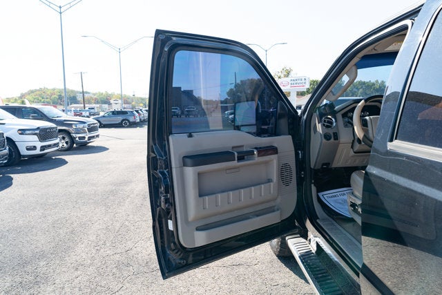 2010 Ford Super Duty F-250 SRW Lariat