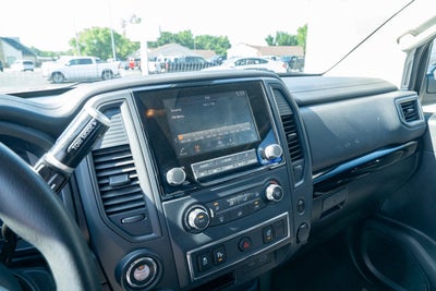 2022 Nissan TITAN Crew Cab SV 4x4