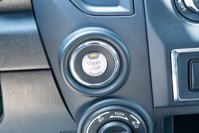 2022 Nissan TITAN Crew Cab SV 4x4