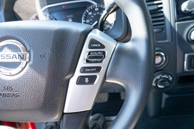 2022 Nissan TITAN Crew Cab SV 4x4