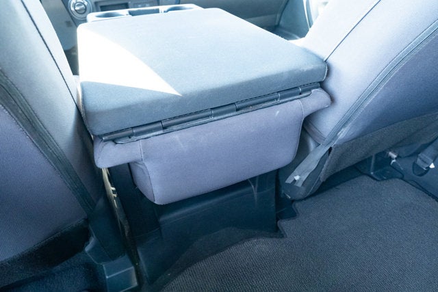 2022 Nissan TITAN Crew Cab SV 4x4