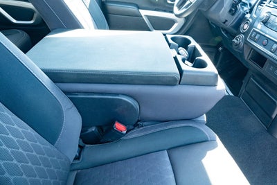 2022 Nissan TITAN Crew Cab SV 4x4