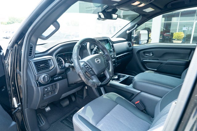 2023 Nissan TITAN Crew Cab SV 4x4