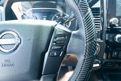 2023 Nissan TITAN Crew Cab SV 4x4