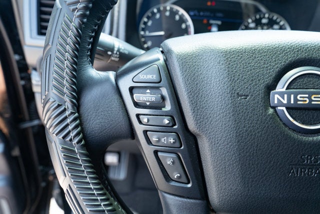 2023 Nissan TITAN Crew Cab SV 4x4