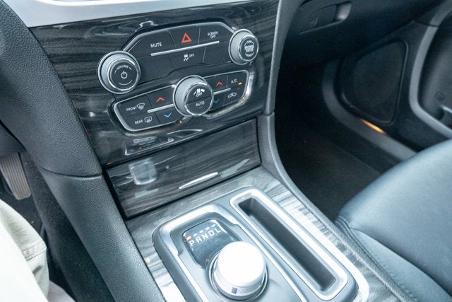 2022 Chrysler 300 Touring