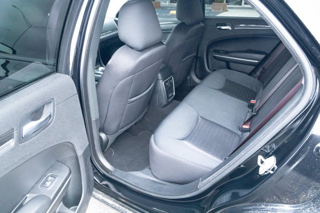 2022 Chrysler 300 Touring