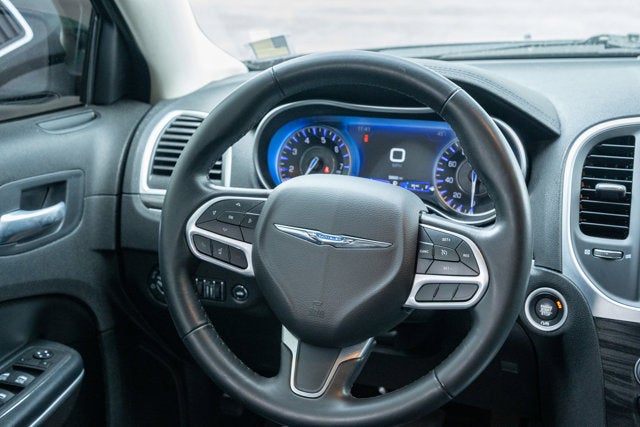 2022 Chrysler 300 Touring