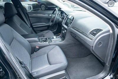 2022 Chrysler 300 Touring