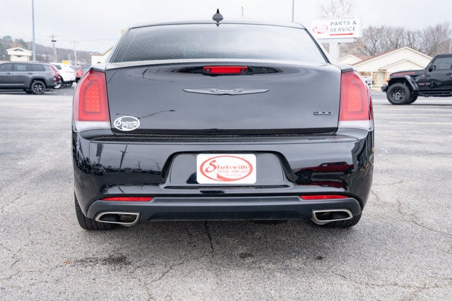 2022 Chrysler 300 Touring