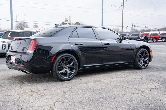 2022 Chrysler 300 Touring