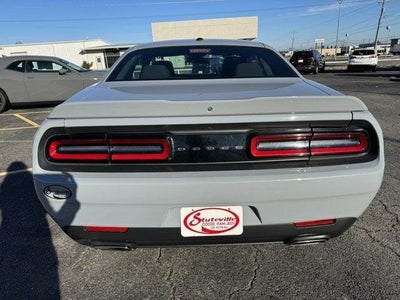 2021 Dodge Challenger SXT