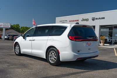 2024 Chrysler Pacifica Touring L