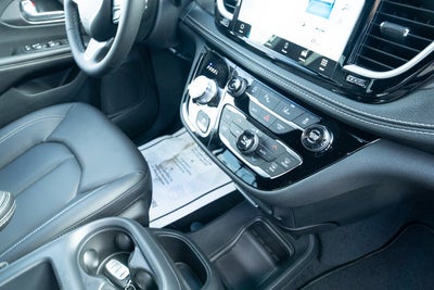 2026 Chrysler Pacifica PACIFICA SELECT