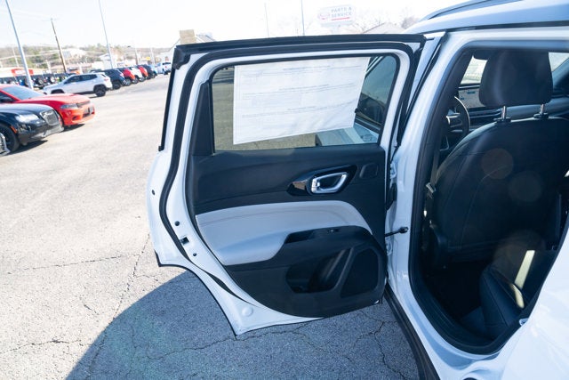 2026 Jeep Compass COMPASS LIMITED 4X4