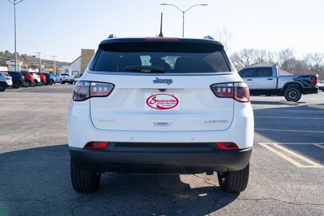 2026 Jeep Compass COMPASS LIMITED 4X4