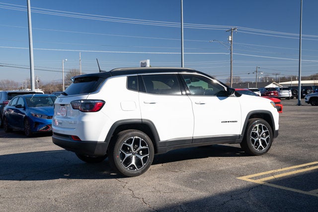 2026 Jeep Compass COMPASS LIMITED 4X4