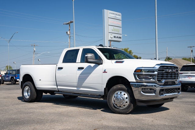 2026 RAM Ram 3500 RAM 3500 TRADESMAN CREW CAB 4X4 8' BOX