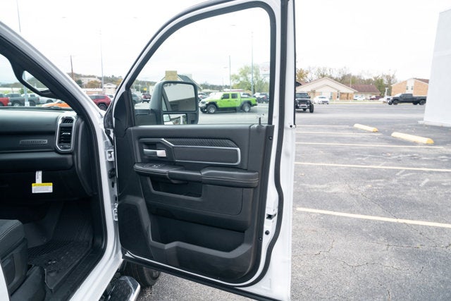 2026 RAM Ram 3500 RAM 3500 BIG HORN CREW CAB 4X4 8' BOX