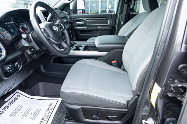 2024 RAM 3500 Lone Star Crew Cab 4x4 8' Box