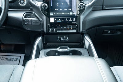 2024 RAM 3500 Lone Star Crew Cab 4x4 8' Box