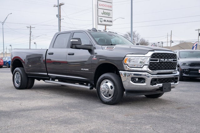 2024 RAM 3500 Lone Star Crew Cab 4x4 8' Box