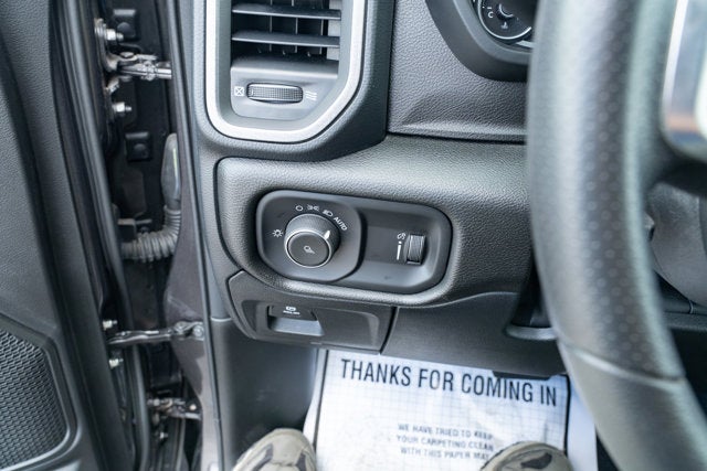 2026 RAM Ram 1500 RAM 1500 TRADESMAN CREW CAB 4X2 5'7' BOX