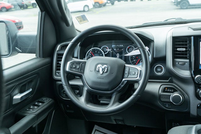 2026 RAM Ram 1500 RAM 1500 TRADESMAN CREW CAB 4X2 5'7' BOX