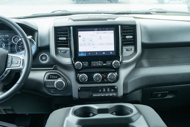 2026 RAM Ram 1500 RAM 1500 TRADESMAN CREW CAB 4X2 5'7' BOX