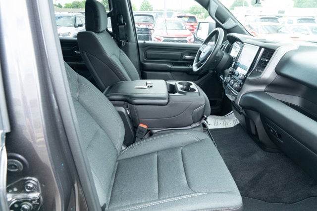 2026 RAM Ram 1500 RAM 1500 TRADESMAN CREW CAB 4X2 5'7' BOX