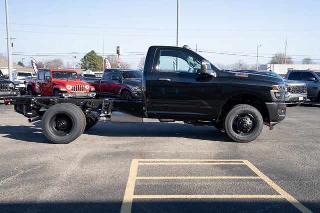 2026 RAM Ram 3500 Chassis Cab RAM 3500 TRADESMAN CHASSIS REGULAR CAB 4X4 60' CA