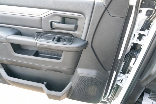 2026 RAM Ram 3500 Chassis Cab RAM 3500 TRADESMAN CHASSIS REGULAR CAB 4X4 84' CA