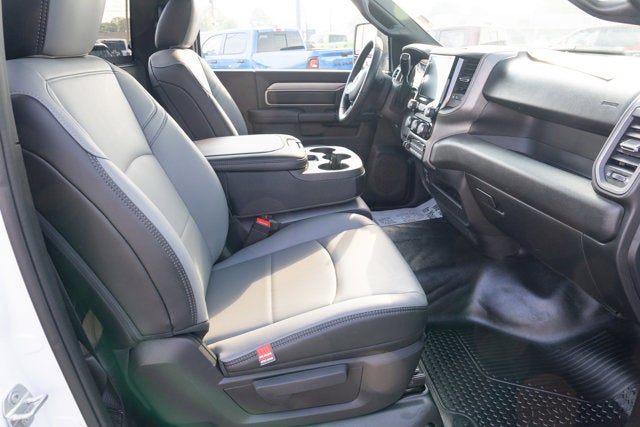 2026 RAM Ram 3500 Chassis Cab RAM 3500 TRADESMAN CHASSIS REGULAR CAB 4X4 84' CA