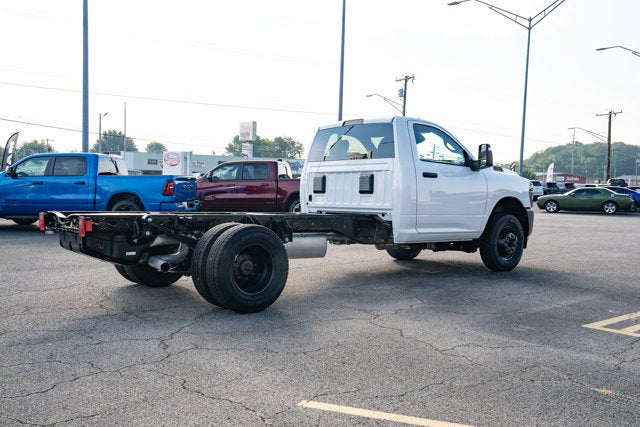 2026 RAM Ram 3500 Chassis Cab RAM 3500 TRADESMAN CHASSIS REGULAR CAB 4X4 84' CA