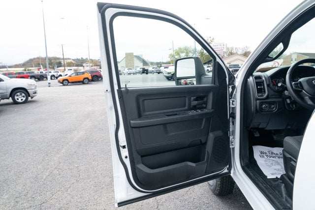 2026 RAM Ram 3500 Chassis Cab RAM 3500 TRADESMAN CREW CAB CHASSIS 4X4 60' CA