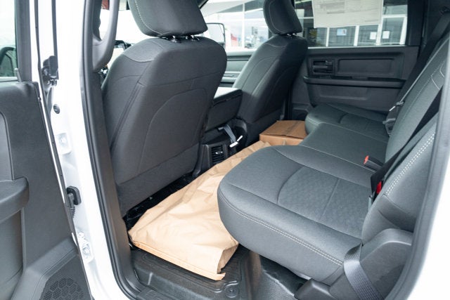 2026 RAM Ram 3500 Chassis Cab RAM 3500 TRADESMAN CREW CAB CHASSIS 4X4 60' CA