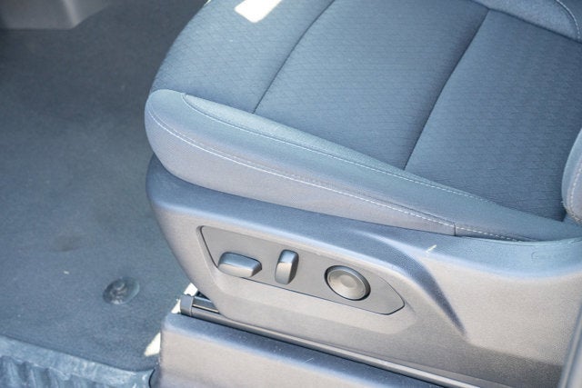 2024 Chevrolet Silverado 1500 2WD Crew Cab Short Bed Custom