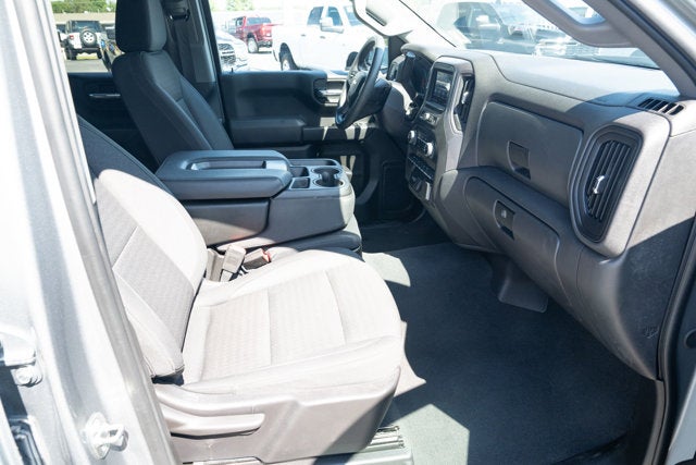 2024 Chevrolet Silverado 1500 2WD Crew Cab Short Bed Custom