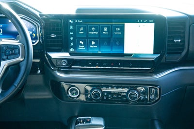 2023 Chevrolet Silverado 1500 4WD Crew Cab Short Bed RST