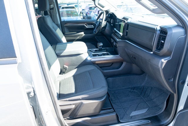 2023 Chevrolet Silverado 1500 4WD Crew Cab Short Bed RST