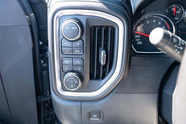 2020 Chevrolet Silverado 1500 4WD Crew Cab Standard Bed RST
