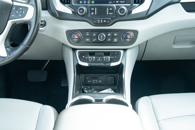 2022 GMC Terrain FWD SLT